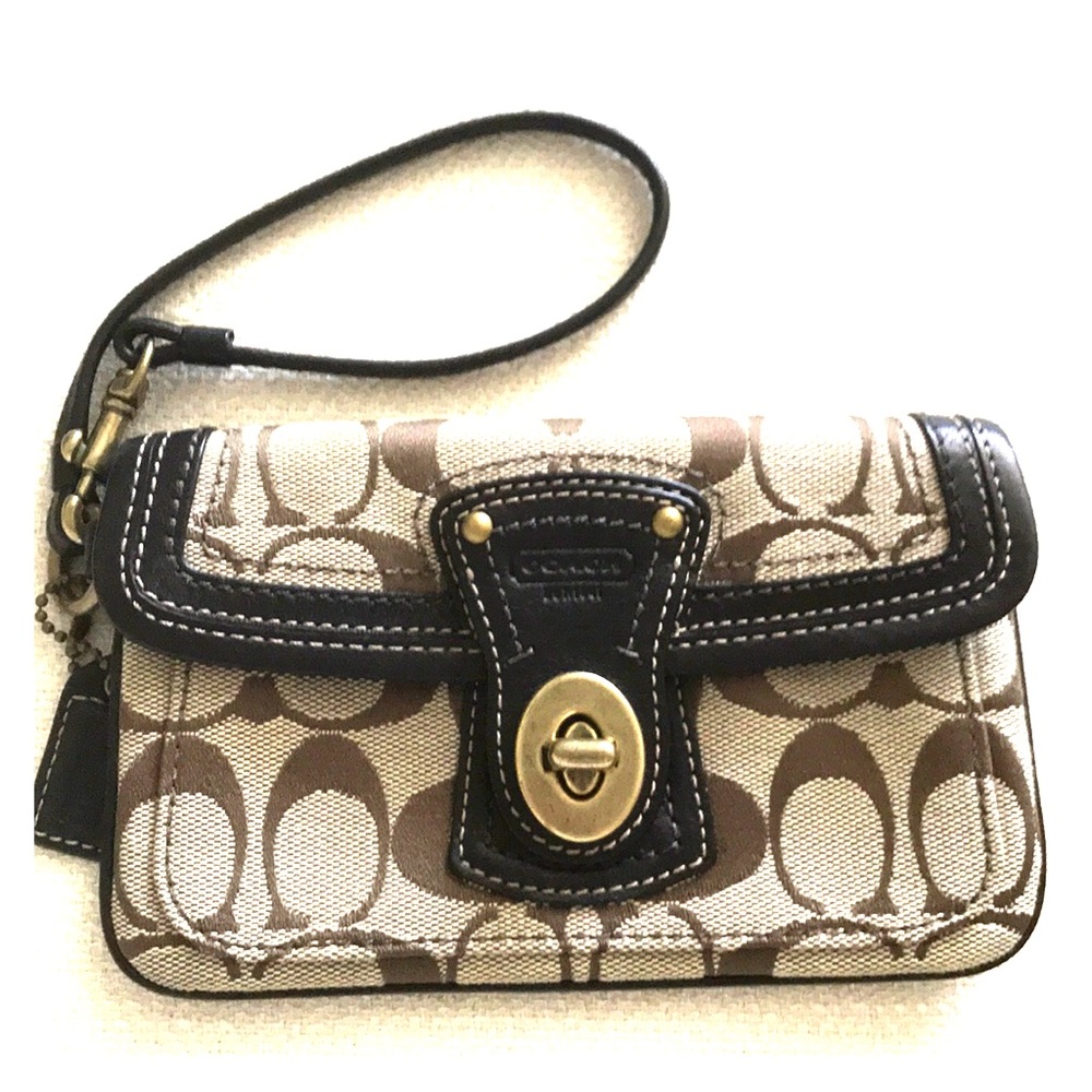 Legacy Signature brown/khaki wristlet